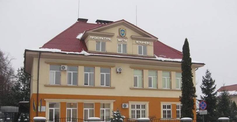 За фактом загибелі цигана у Мукачеві затримано стрілка-сина із його батьком-самопроголошеним бароном (ОФІЦІЙНО)