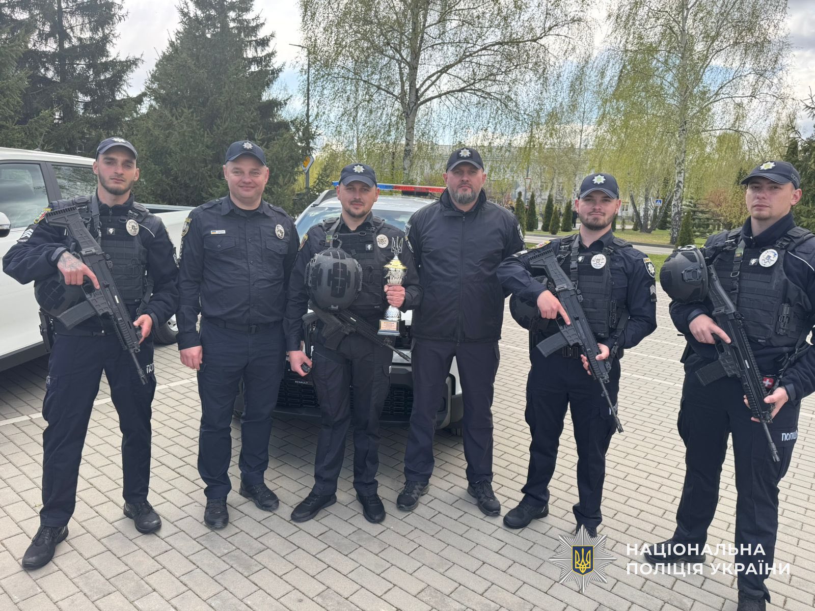 Закарпатські поліцейські здобули «бронзу» на всеукраїнських змаганнях груп оперативного реагування (ФОТО)